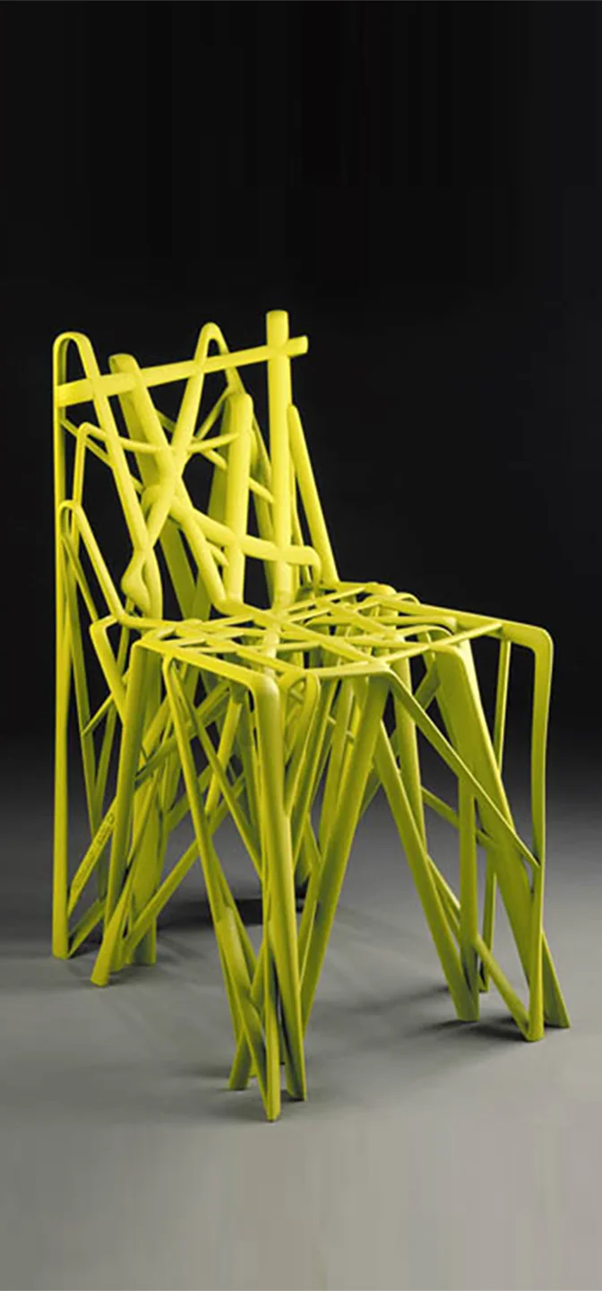 Stuhl mit Gitterstruktur, hergestellt im 3D-Druck